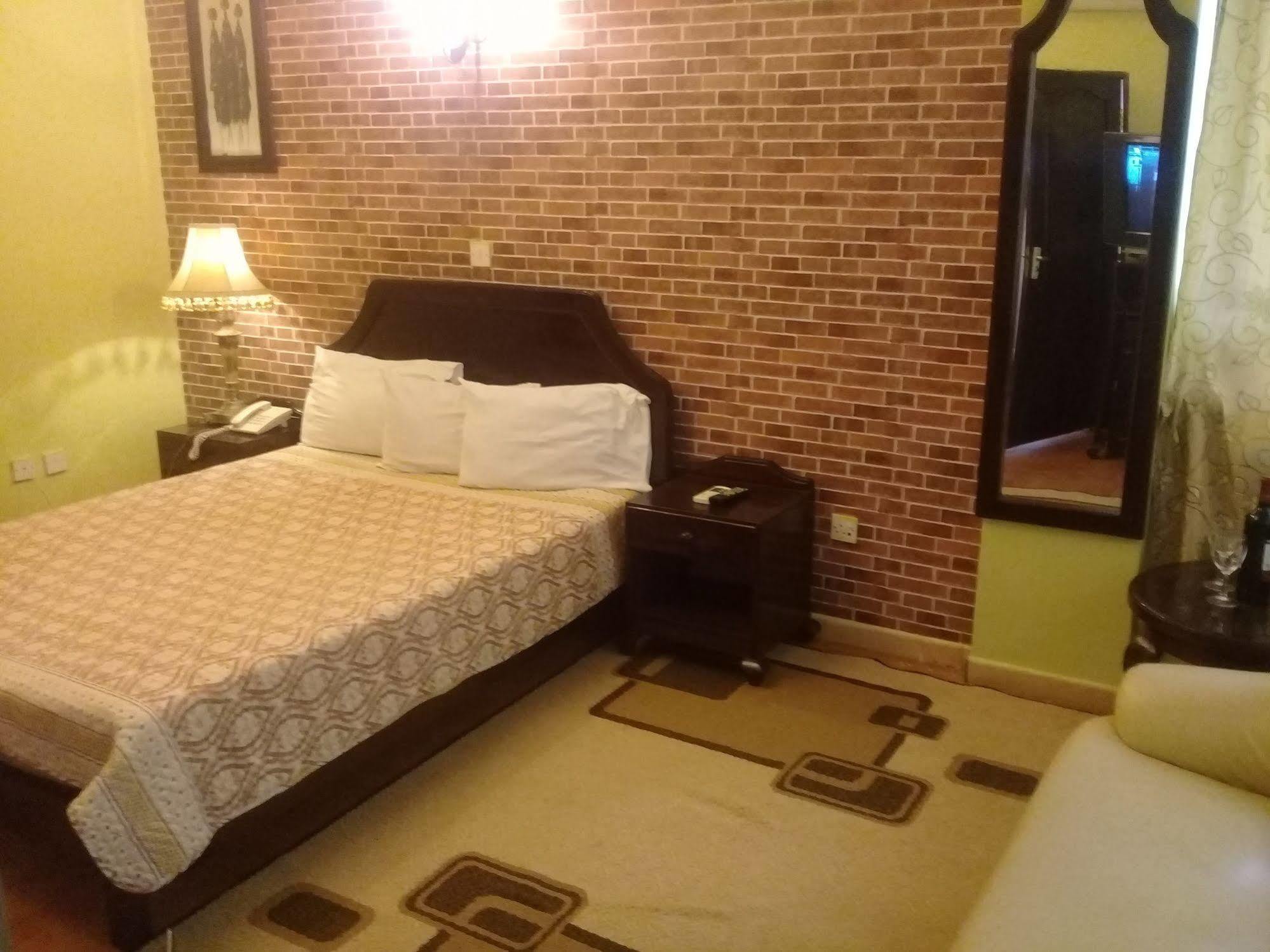 Osy Grand Hotel Moshi Kilimanjaro Tanzania المظهر الخارجي الصورة