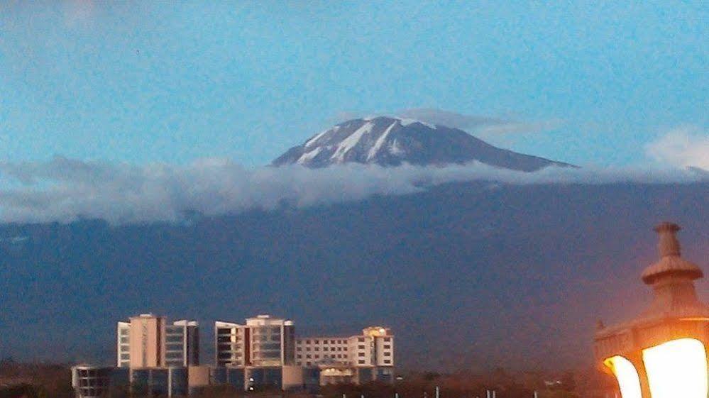 Osy Grand Hotel Moshi Kilimanjaro Tanzania المظهر الخارجي الصورة